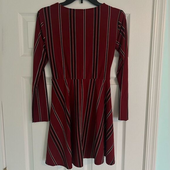 LILY ROSE LONG SLEEVE STRIPED DRESS - Picture 2 of 3